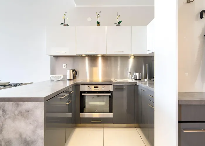 Olympic Park I, Sun & Snow